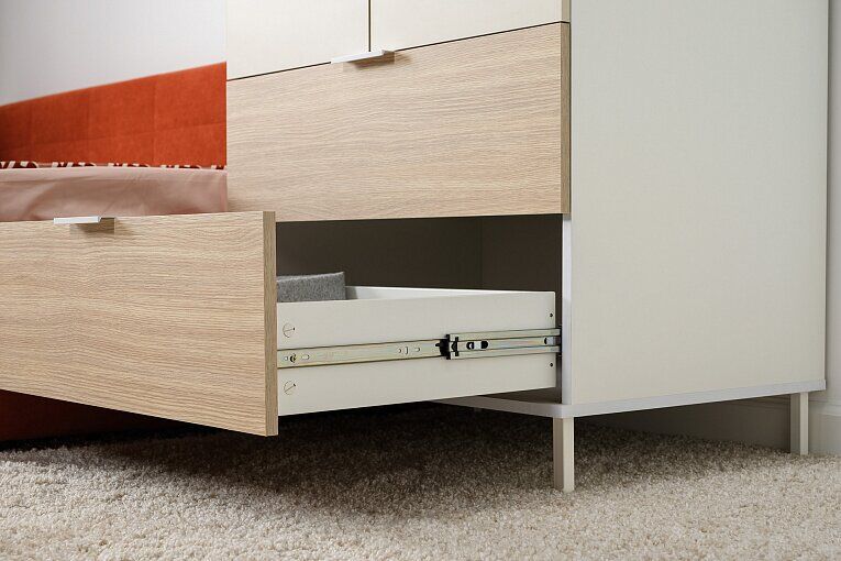 Марвэл Шкаф 16.317.02 Белый PE шагрень / Плэйн / Безмолвная Пустыня