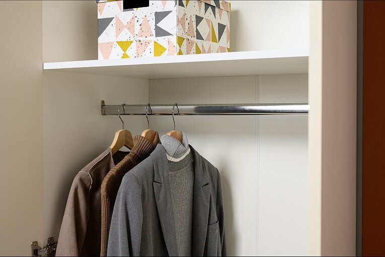 Марвэл Шкаф 16.317.03 Белый PE шагрень / Плэйн / Безмолвная Пустыня