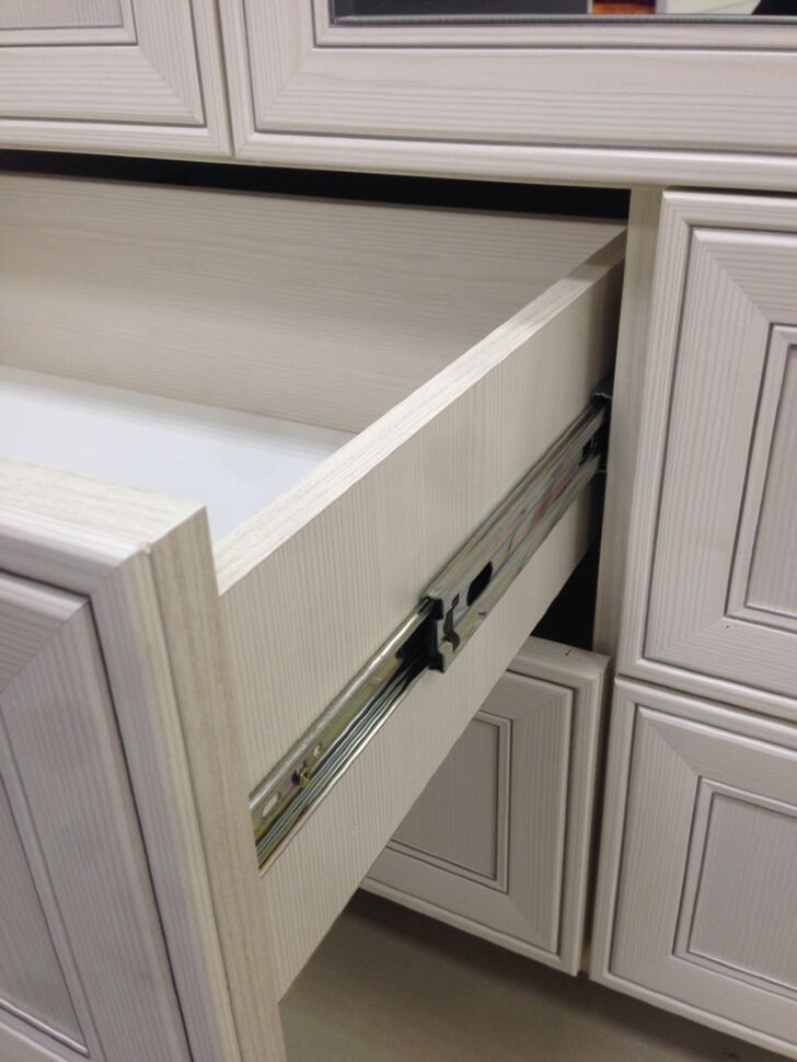 Спальня Венеция Ижмебель Комплект 1