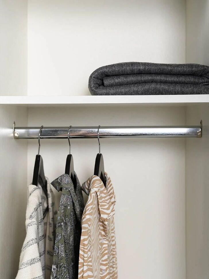 Ливерпуль Шкаф 13.27.01 Белый/Ясень ваниль